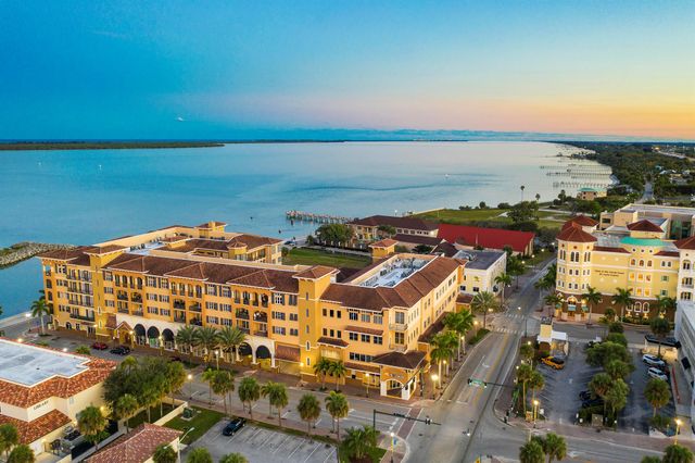 609 S 9th Street, Fort Pierce, FL 34950