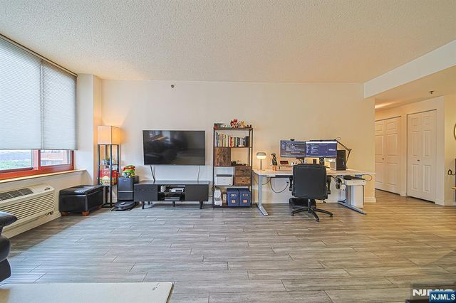 100 Old Palisade Road 2314, Fort Lee, NJ 07024