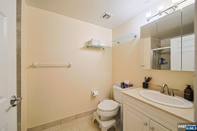 100 Old Palisade Road 2314, Fort Lee, NJ 07024