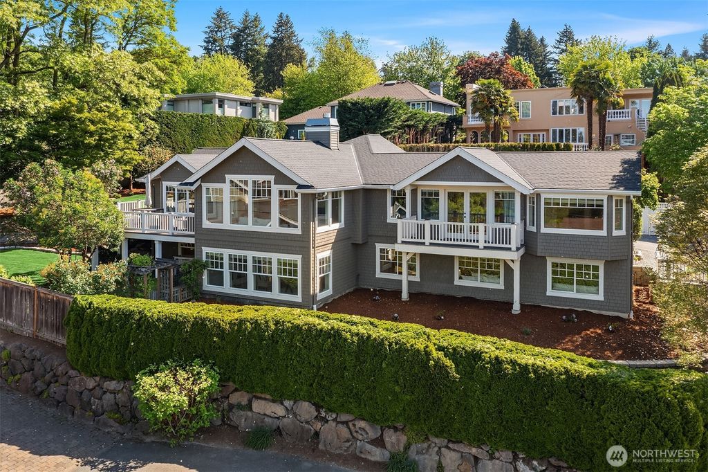 10030 NE 110th Street, Kirkland, WA 98033