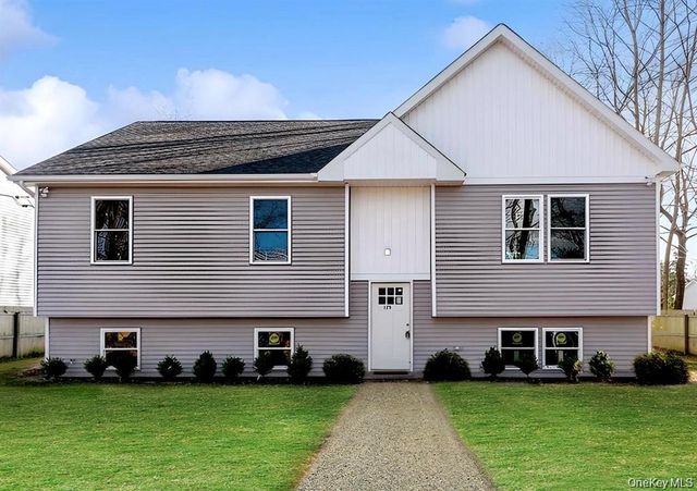 125 Lynbrook Drive, Mastic Beach, NY 11951