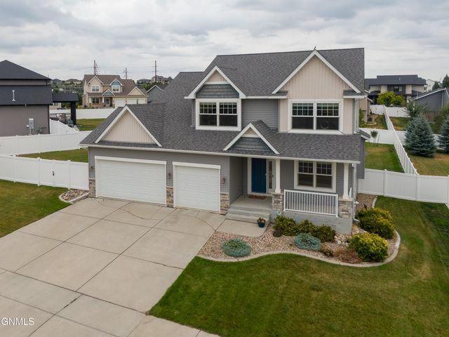 4805 Kites Lane, Bismarck, ND 58503 property photo