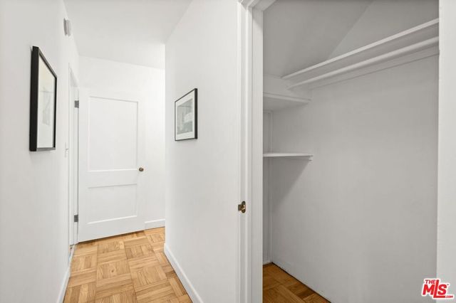 5441 Village Green, Los Angeles, CA 90016