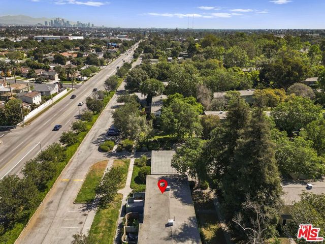 5441 Village Green, Los Angeles, CA 90016