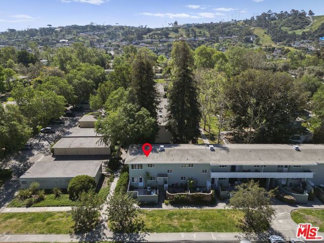 5441 Village Green, Los Angeles, CA 90016