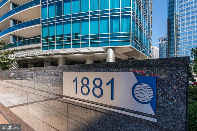 1881 N NASH ST #302, Arlington, VA 22209