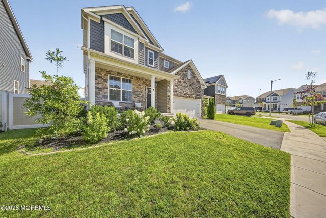 30 Holloway Avenue, Manahawkin, NJ 08050