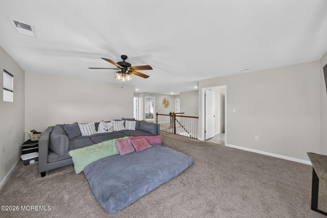 30 Holloway Avenue, Manahawkin, NJ 08050