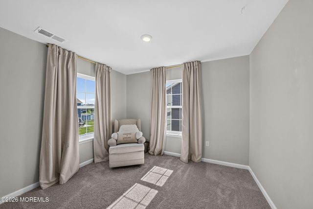 30 Holloway Avenue, Manahawkin, NJ 08050