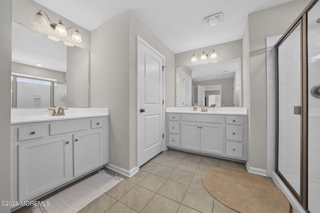 30 Holloway Avenue, Manahawkin, NJ 08050