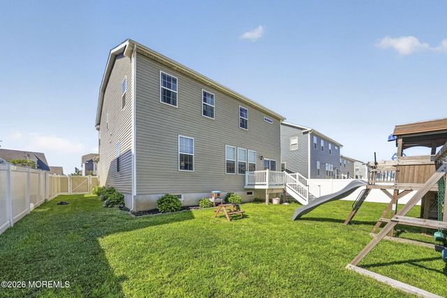 30 Holloway Avenue, Manahawkin, NJ 08050