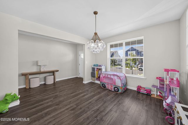30 Holloway Avenue, Manahawkin, NJ 08050