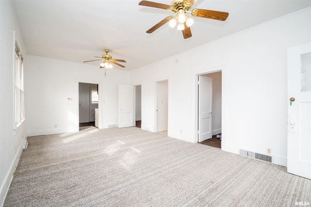 1101 E WILLCOX Avenue, Peoria, IL 61603