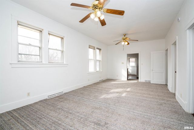 1101 E WILLCOX Avenue, Peoria, IL 61603