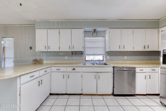 1498 Old Kings Road, Daytona Beach, FL 32117