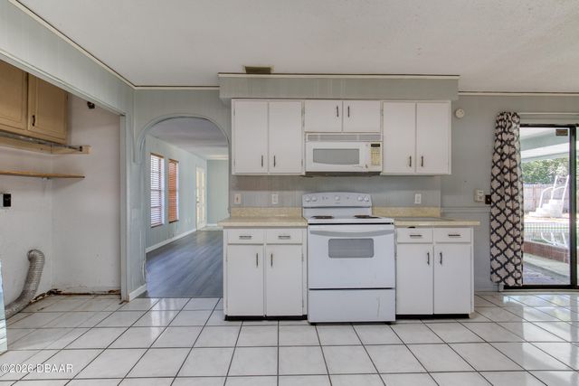 1498 Old Kings Road, Daytona Beach, FL 32117