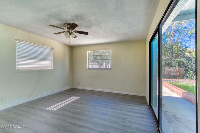 1498 Old Kings Road, Daytona Beach, FL 32117