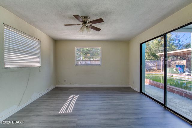 1498 Old Kings Road, Daytona Beach, FL 32117