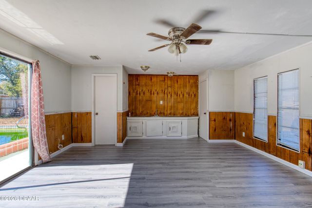 1498 Old Kings Road, Daytona Beach, FL 32117