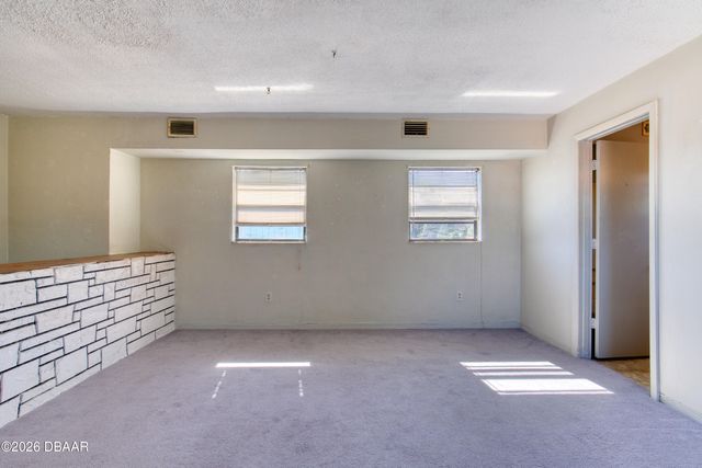 1498 Old Kings Road, Daytona Beach, FL 32117