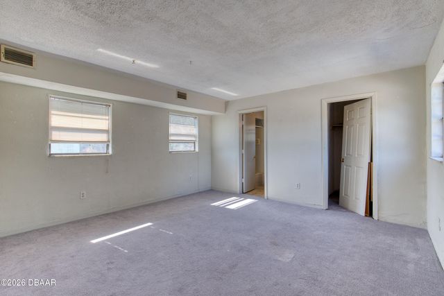 1498 Old Kings Road, Daytona Beach, FL 32117