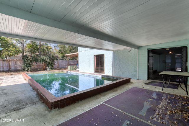 1498 Old Kings Road, Daytona Beach, FL 32117