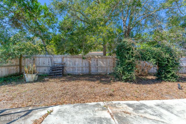 1498 Old Kings Road, Daytona Beach, FL 32117