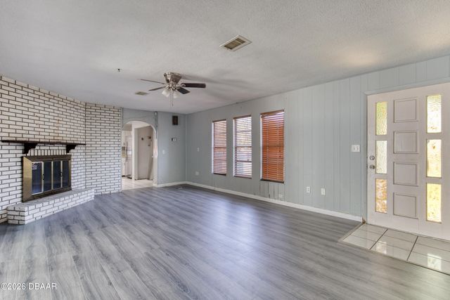 1498 Old Kings Road, Daytona Beach, FL 32117