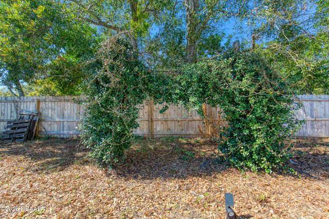 1498 Old Kings Road, Daytona Beach, FL 32117