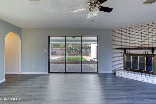 1498 Old Kings Road, Daytona Beach, FL 32117