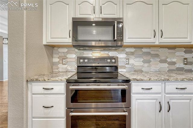 7564 AMBERLY Drive, Colorado Springs, CO 80923