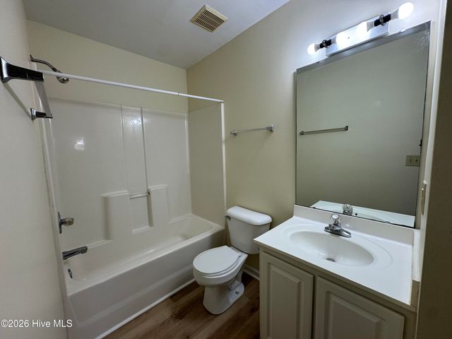 5147 Lamppost Circle, Wilmington, NC 28403