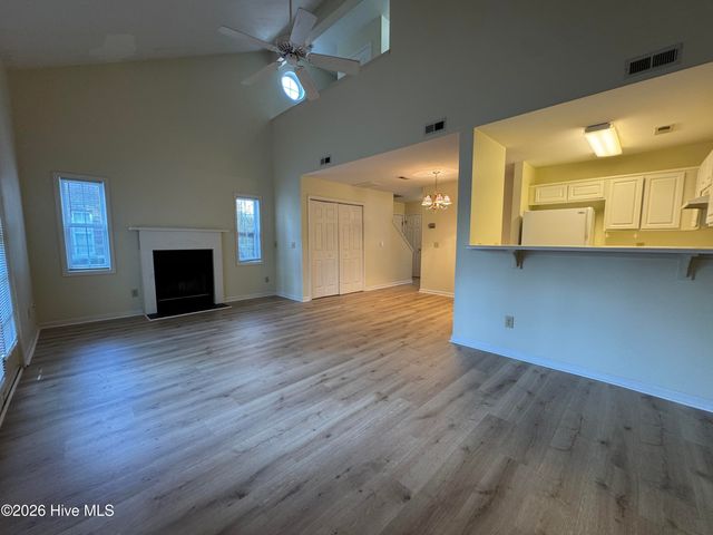 5147 Lamppost Circle, Wilmington, NC 28403