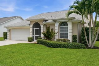670 Lambton LN, Naples, FL 34104