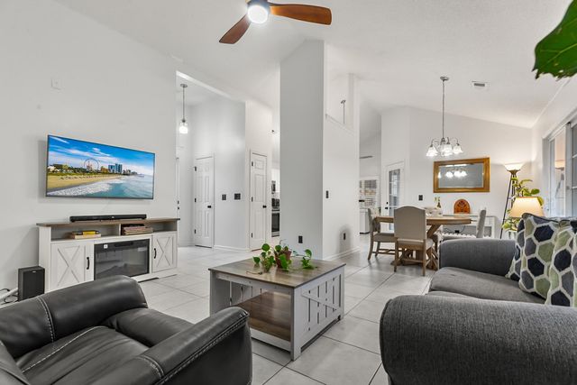 180 Clovis Circle, Myrtle Beach, SC 29579