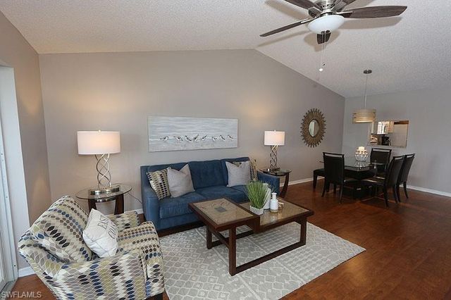 7812 Emerald CIR 201, Naples, FL 34109