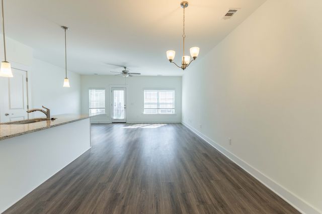 1038 Sweetleaf Dr, Franklin, TN 37064