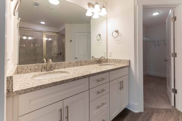 1038 Sweetleaf Dr, Franklin, TN 37064