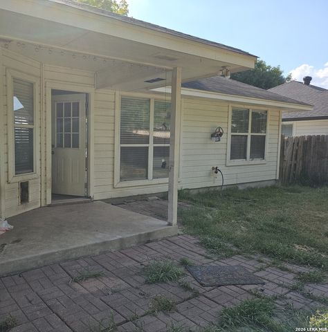 2073 Bentwood, New Braunfels, TX 78130