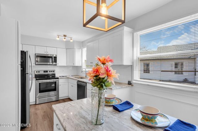 9 Greenwood Lane 62, Whiting, NJ 08759