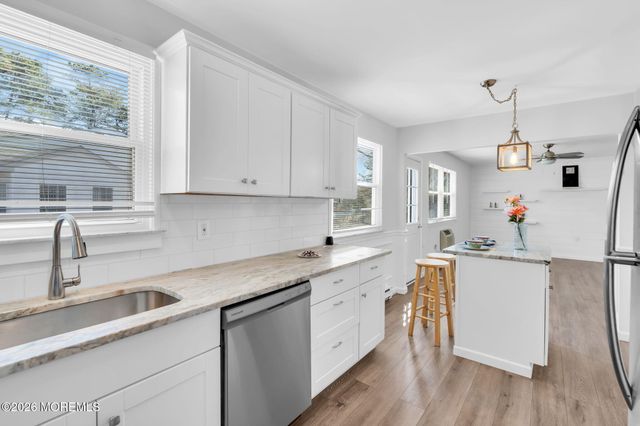 9 Greenwood Lane 62, Whiting, NJ 08759