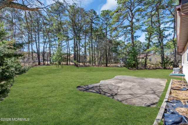 9 Greenwood Lane 62, Whiting, NJ 08759