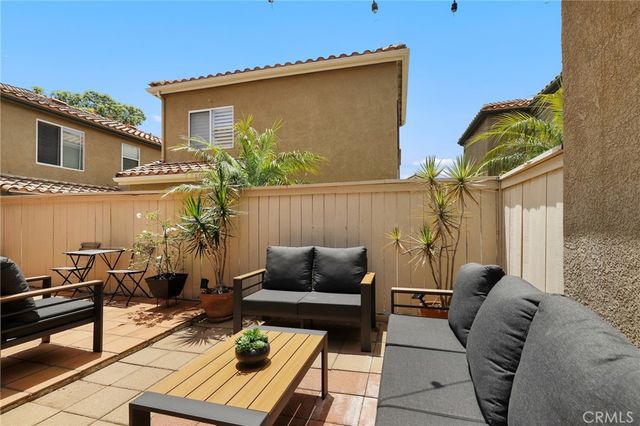51 Calle De Los Ninos, Rancho Santa Margarita, CA 92688