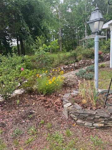 418 Canaan Church Road, Denton, NC 27239