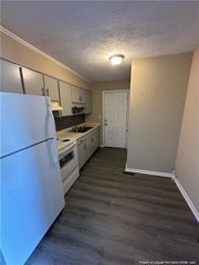 4959-H Fieldcrest Drive, Fayetteville, NC 28303