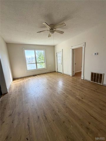 202 Jackson Street, Doniphan, MO 63935