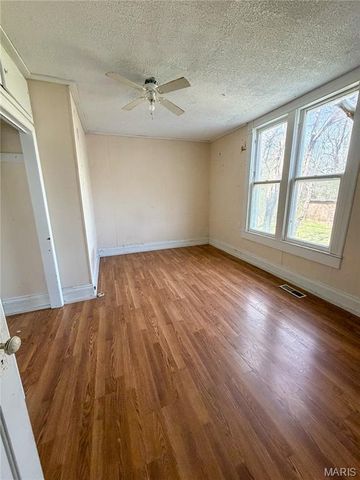 202 Jackson Street, Doniphan, MO 63935