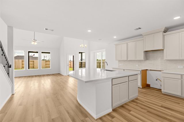 13530 Nyx Stars Drive, Iowa Colony, TX 77583