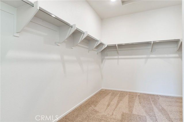 1577 E Houlguin Street, Lancaster, CA 93535