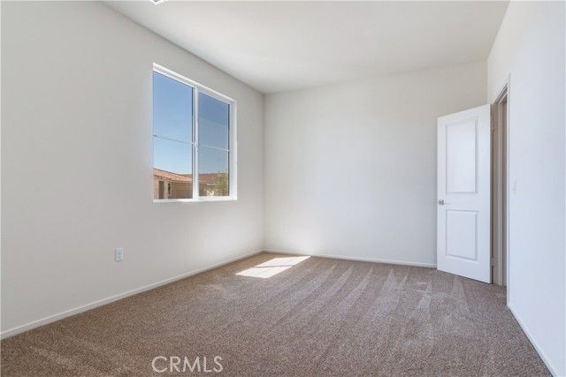 1577 E Houlguin Street, Lancaster, CA 93535